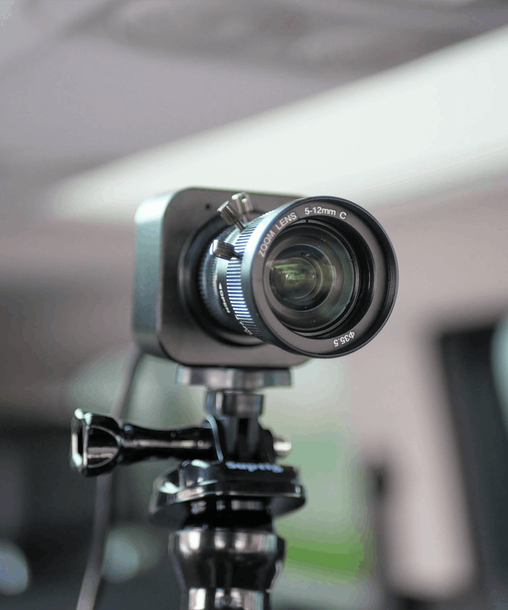 BlackCam 5-12mm zoom camera for BlackBox in car with headrest mount