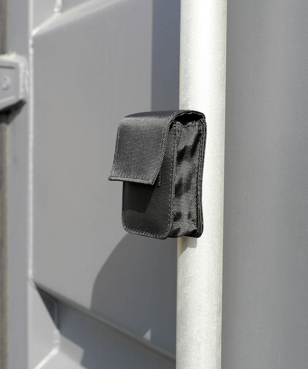 Magnetic pouch Prime accessory magnet on a container